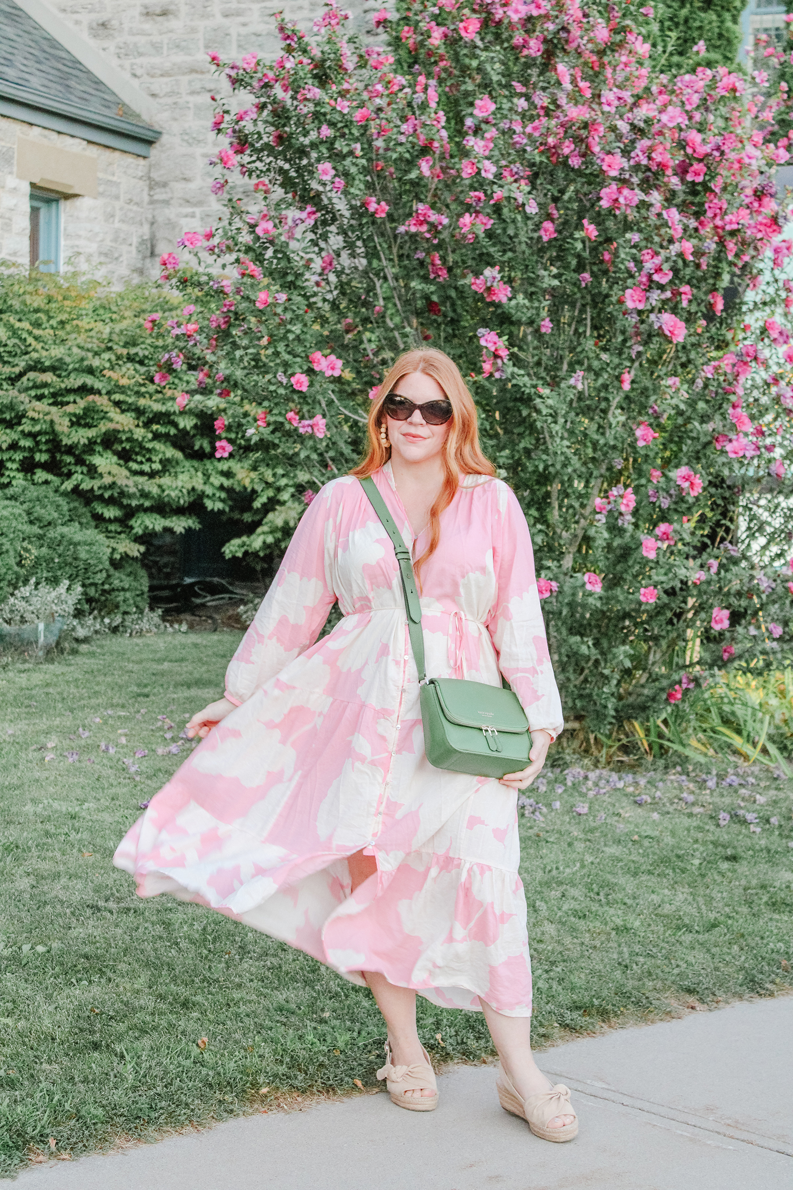 A Floral Moment in Pink and Green